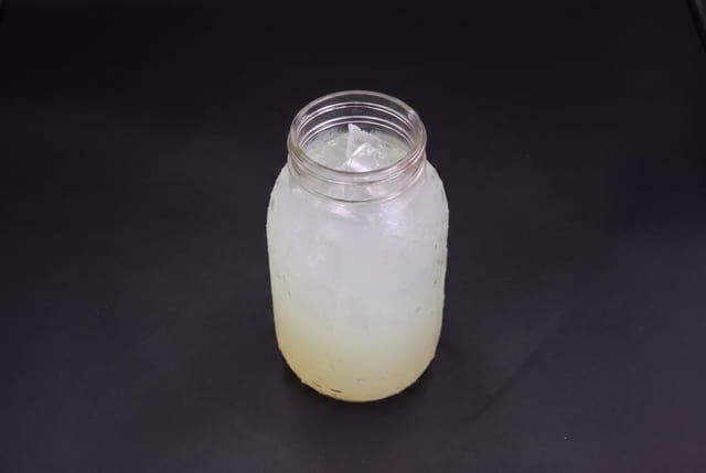 Large Fresh Lemonade.